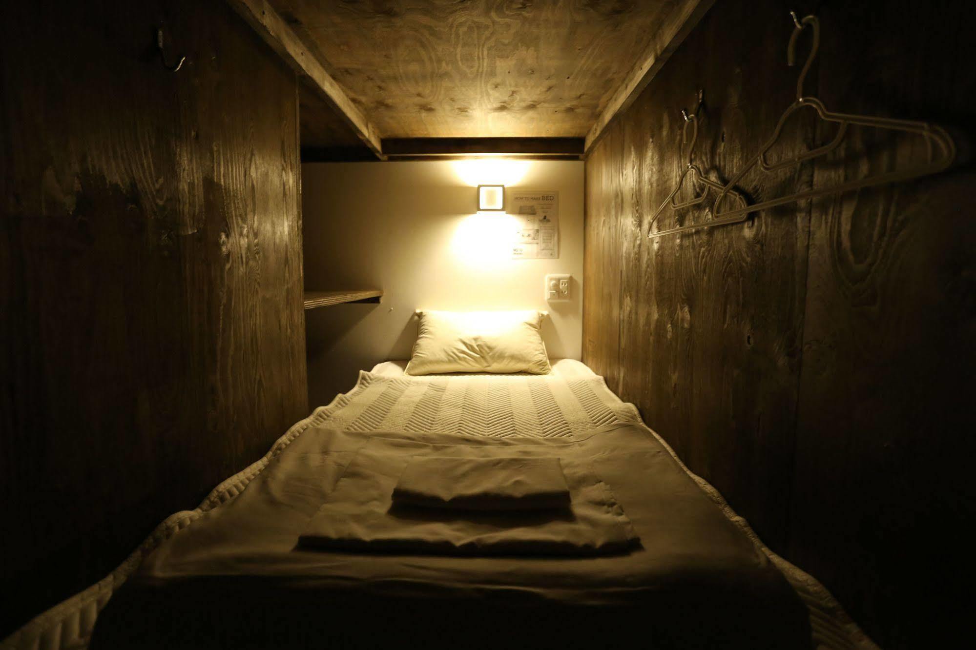 Hostel Q Ōsaka Exterior foto